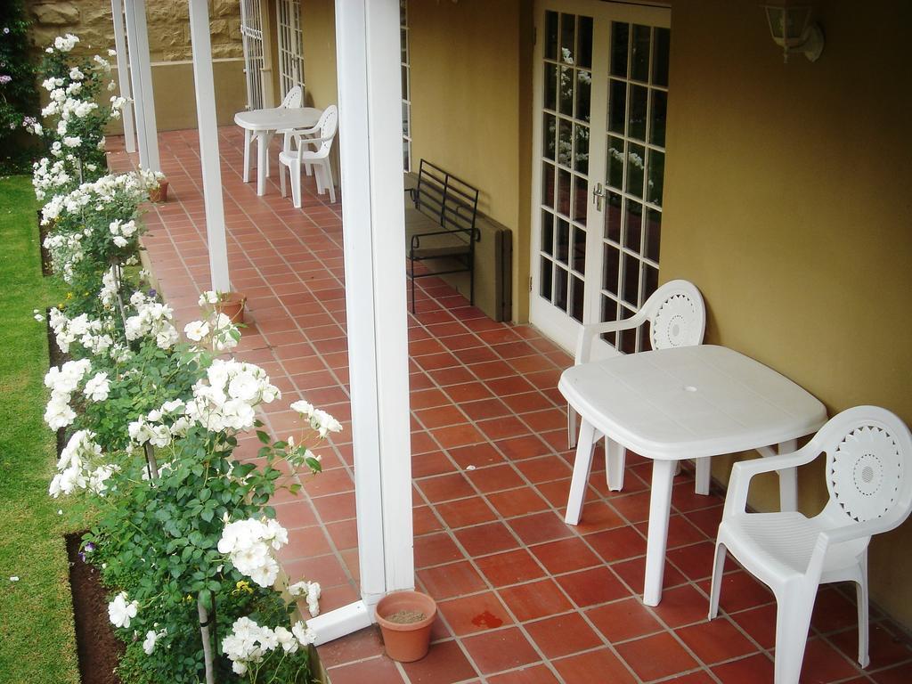 @Yamkela Guest House Oudtshoorn Δωμάτιο φωτογραφία