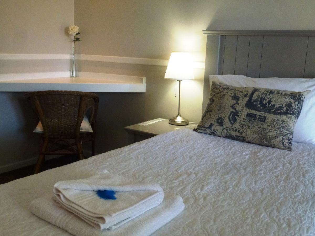 @Yamkela Guest House Oudtshoorn Εξωτερικό φωτογραφία